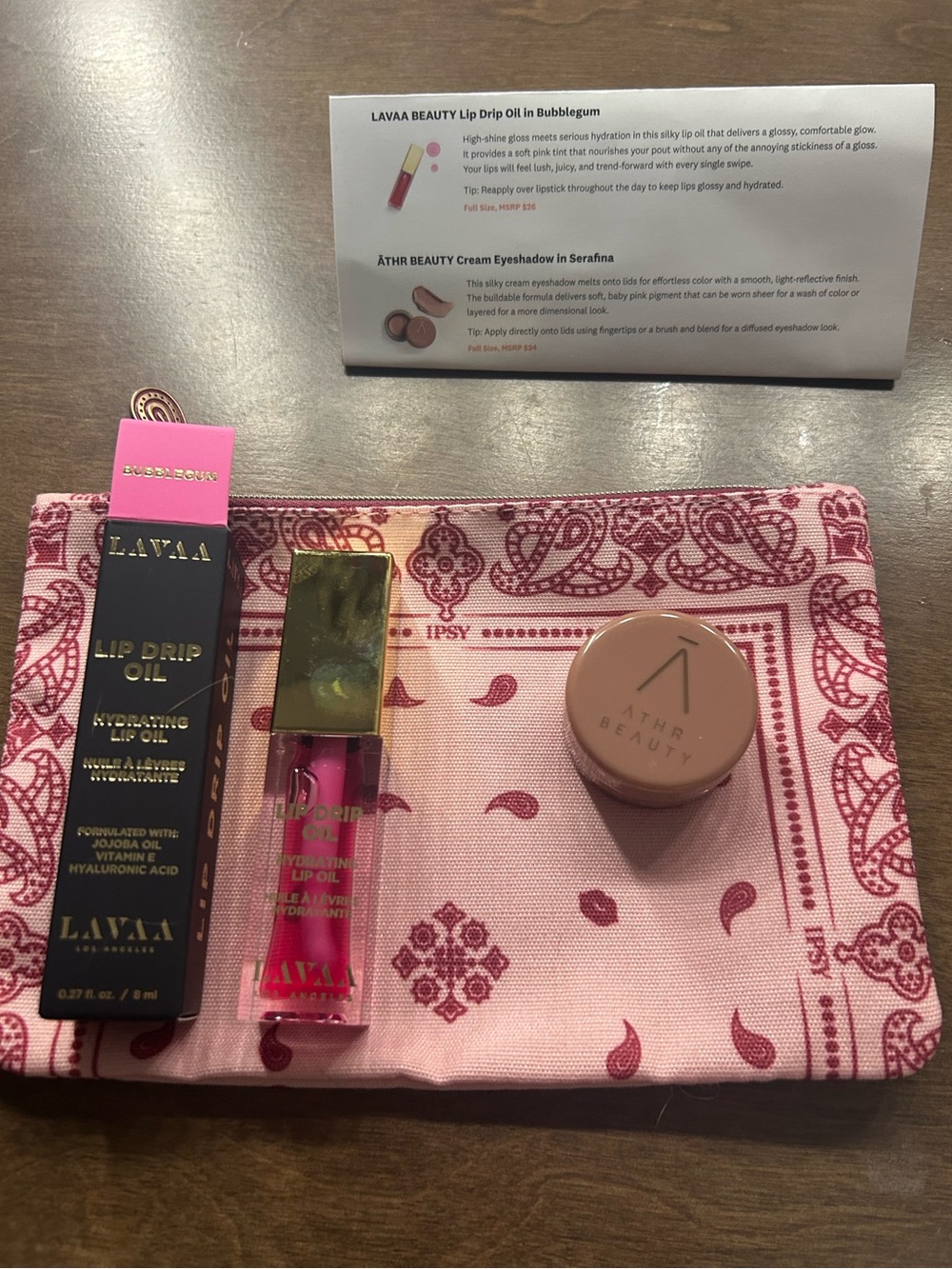 Lip & eyeshadow + pouch